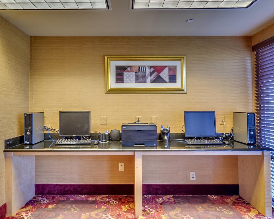Comfort Inn & Suites Йорк Екстер'єр фото